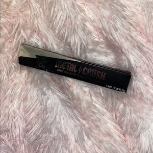 SOLD ❤️ KVD Metal Crush liquid highlighter!